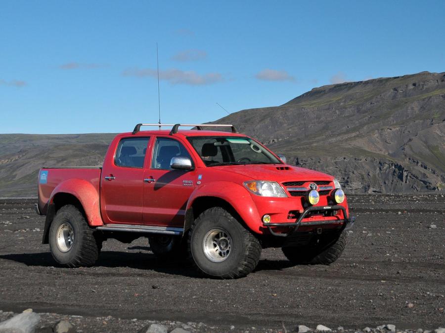 Toyota Hilux Invincible AT38 Arctic Trucks 2007 года  (фото 4 из 26)